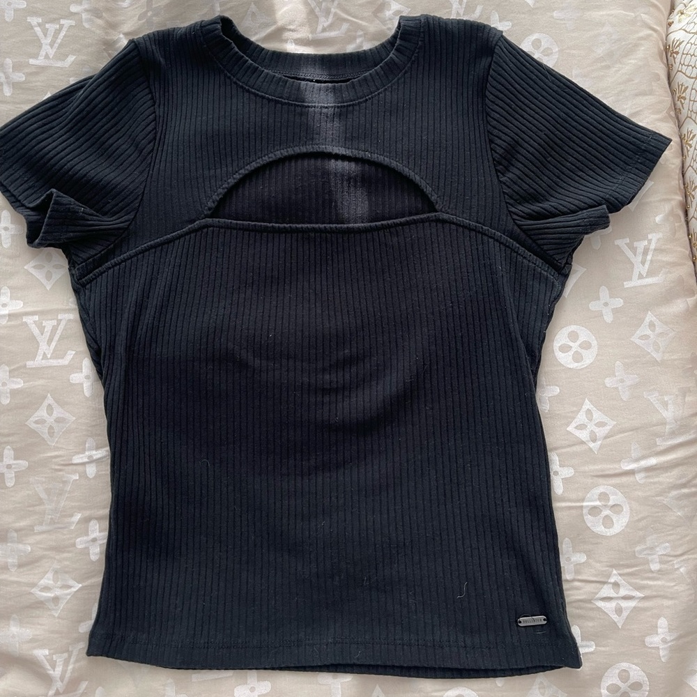 Hollister black t-shirt